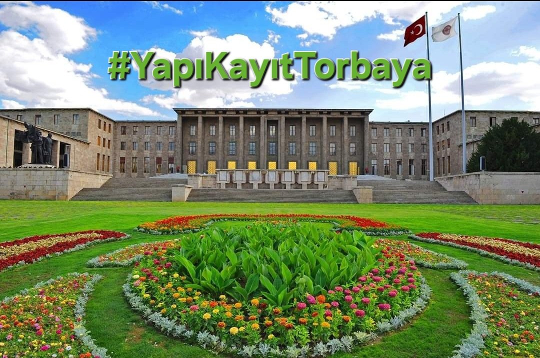 ⚡İmar Yasasına Takılanlar Derneği, 2018 yılında yürürlüğe giren İmar Barışı düzenlemesi ve 5216 Sayılı Büyükşehir Yasası sonrasında ortaya çıkan uygulama sorunlarını gündeme taşımakta ve mağduriyetlerin giderilmesi için yeni yasal düzenlemeler talep etmektedir. Özellikle imar