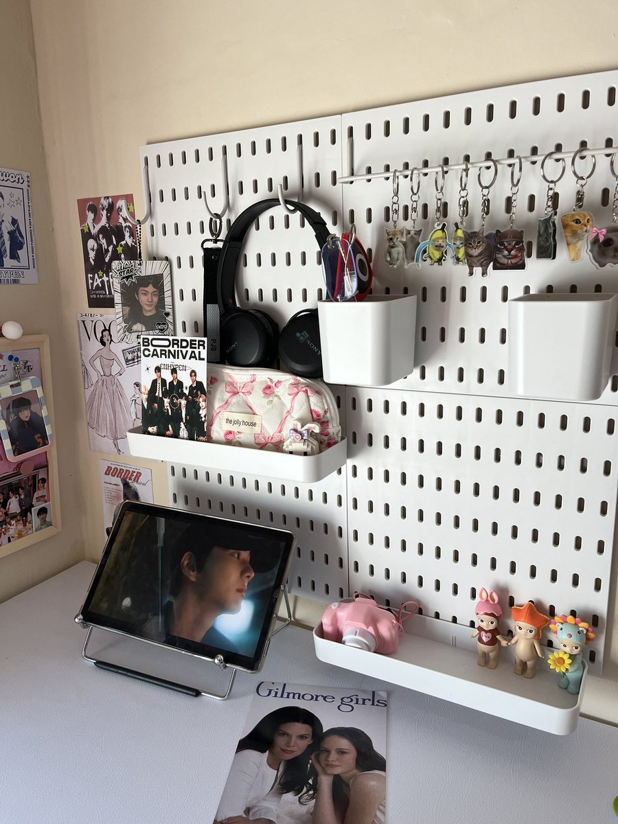 𝙖 𝙧𝙞𝙨 tweet media