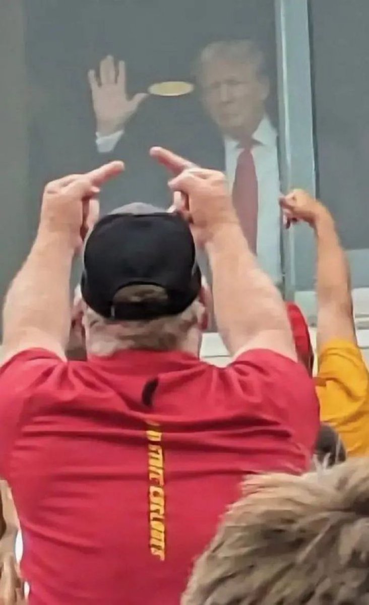 Tak mieszkańcy alaski zegnali Trump 😂🙃