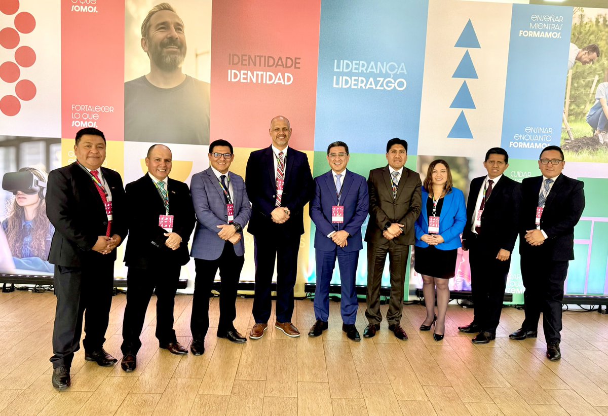 Equipo de la APSur que participó en el CADE-DSA.
Un equipo de calidad, al servicio de Dios y la iglesia.
Somos parte de la #IASD, una iglesia fundamentada en la Biblia y enfocada en la Misión. 
<a href="/AdventistaAPSur/">Adventistas APSur</a> 
<a href="/AdventistasUPS/">Adventistas Perú - UPS</a>