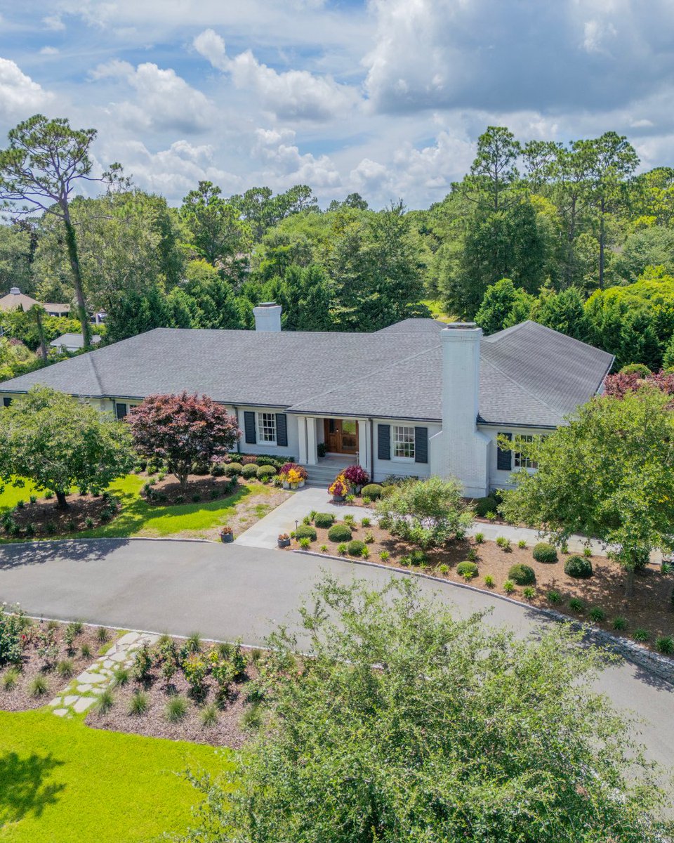 📍 1920 Hillsboro Road

Listed at $2,500,000
4 beds | 3 baths | 5,254 sqft

MLS #100519719

View property 👉🏻 bit.ly/1920HillsboroR…

#IntracoastalRealty #WilmingtonNC