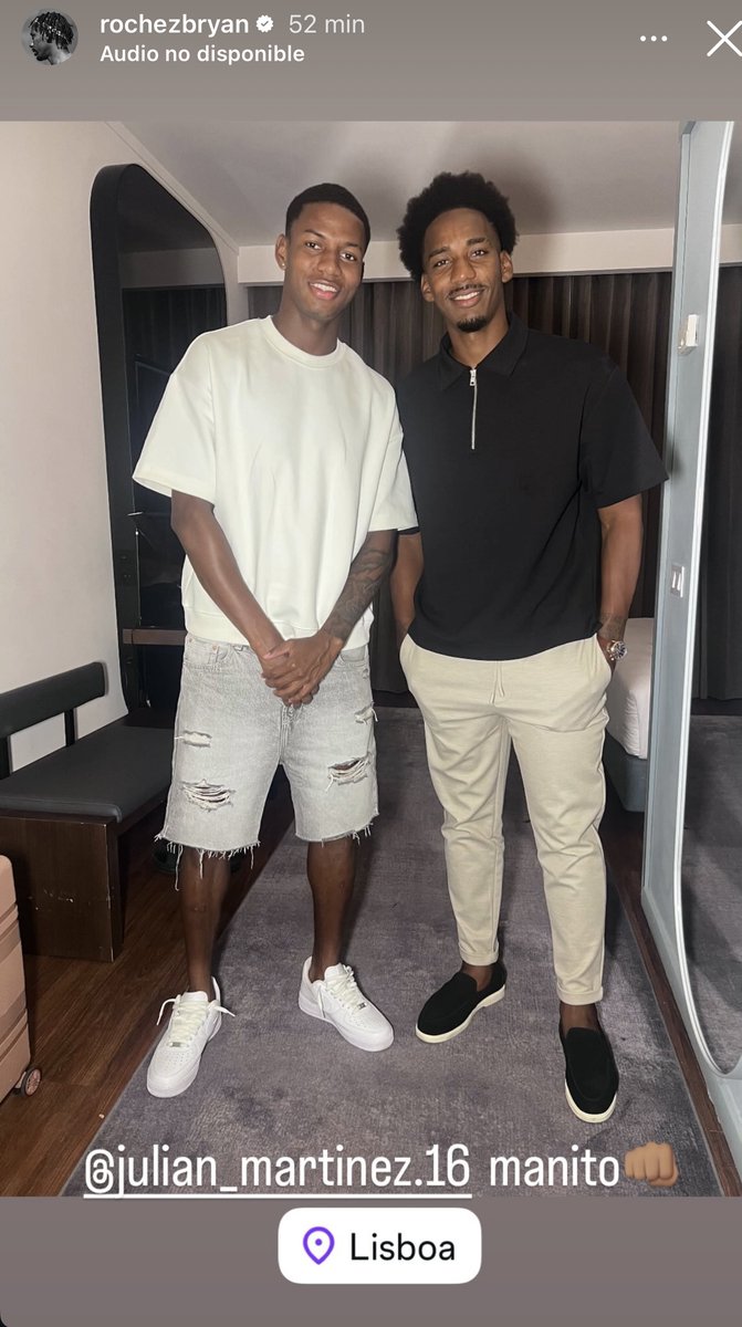 REUNIÓN 🤝 🇭🇳

#LaH 🇭🇳 en 🇵🇹🤩😮‍💨
Julián y Róchez

#LaHSomosTodos #Honduras #Legionarios