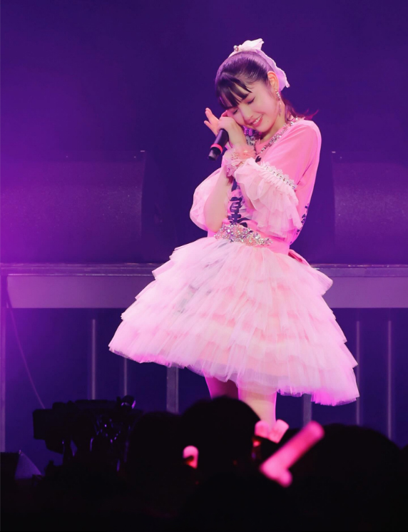 JPopProjectNews's tweet image. After 22 years, Sayumi Michishige ended her entertainment career with a post on Instagram, following her final concert at Zepp DiverCity:
"It was so much fun!!!
I wish this moment could continue forever. I didn't want it to end.
I wanted us to be together forever.
The pink…