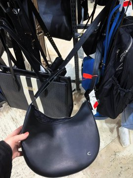 In each bag, I carry not just things, but my style, my story, and some priceless feelings. 👜