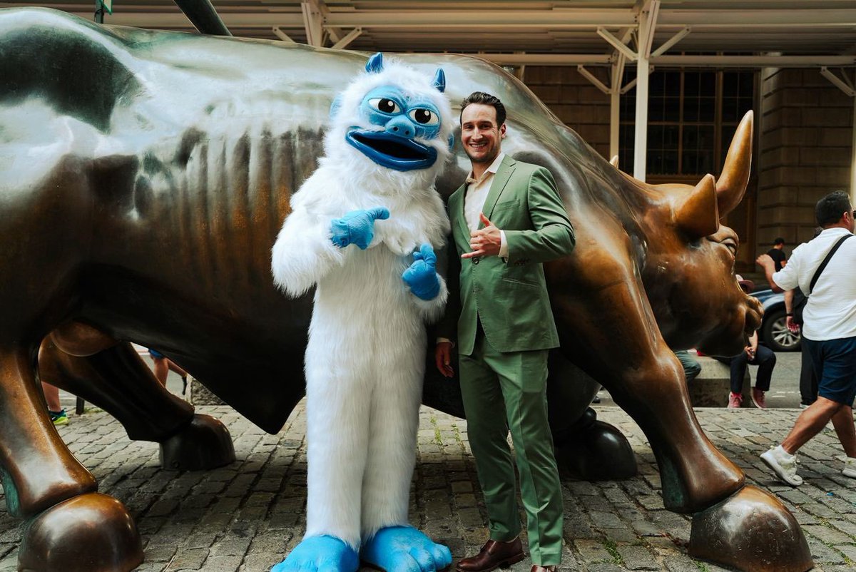 eye zen hour (@eyezenhour) on Twitter photo it would be impossible for me to be more bullish on:
- <a href="/lofitheyeti/">Lofi The Yeti</a> π₯Ά
- $SUI + $LOFI π
- The Flurry π§
Brought the Yeti to the big apple to make moves and takeover the worldβs #1 financial hub π
Stay tuned for more Alpha π it would be impossible for me to be more bullish on:
- <a href="/lofitheyeti/">Lofi The Yeti</a> π₯Ά
- $SUI + $LOFI π
- The Flurry π§
Brought the Yeti to the big apple to make moves and takeover the worldβs #1 financial hub π
Stay tuned for more Alpha π