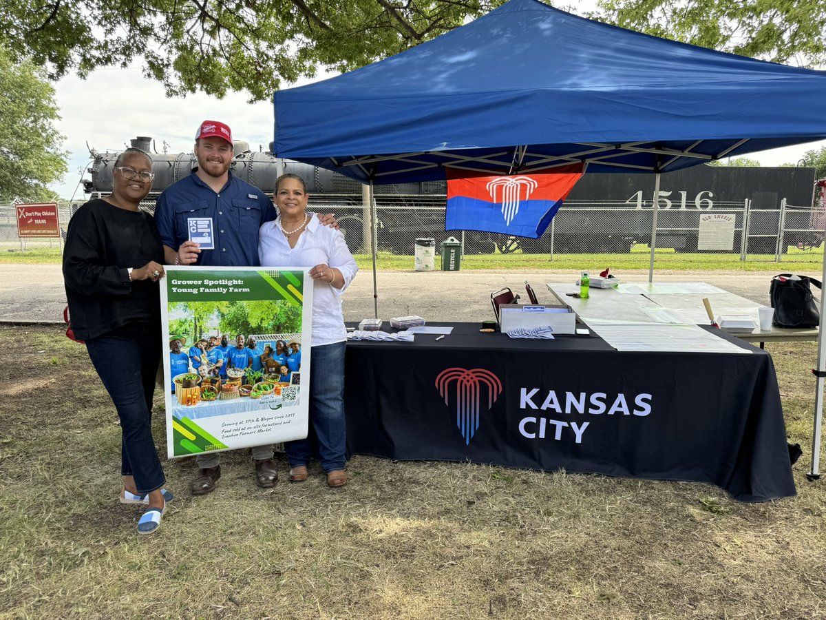 Nathan Willett (@nathannotnate) on Twitter photo My team joined Councilwoman <a href="/mph_kcmo/">Dr. Melissa Patterson Hazley</a> for the second year in a row at the <a href="/MoStateFair/">Missouri State Fair</a> to show off our city’s urban ag programs, including our Farmer’s Market - Community Garden passports. #KCMO My team joined Councilwoman <a href="/mph_kcmo/">Dr. Melissa Patterson Hazley</a> for the second year in a row at the <a href="/MoStateFair/">Missouri State Fair</a> to show off our city’s urban ag programs, including our Farmer’s Market - Community Garden passports. #KCMO