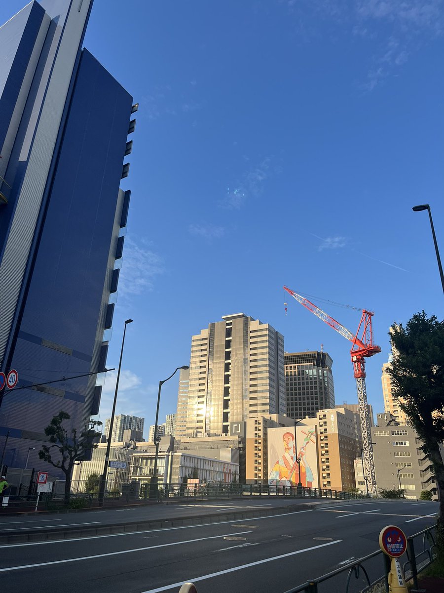 個展、昨日で終わりました。
寂しい。良い景色の街だったな。
憧れの寺田倉庫での個展、幸せでした。
更に遠いところを目指します。
ありがとうございました。