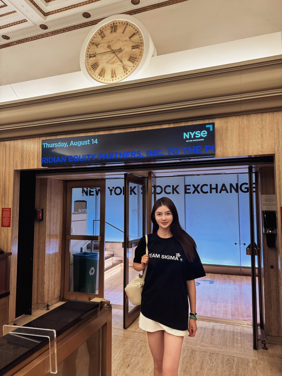 knowyourself518's tweet photo. The most memorable experience?
Bringing the decentralized future
To the sacred halls of @NYSE.
Where innovation shatters limits.
@sigmadotmoney - Redefining finance
With #MVB10 vision and @BNBCHAIN power. #InsideMVB https://t.co/zW8cUsmqu8
