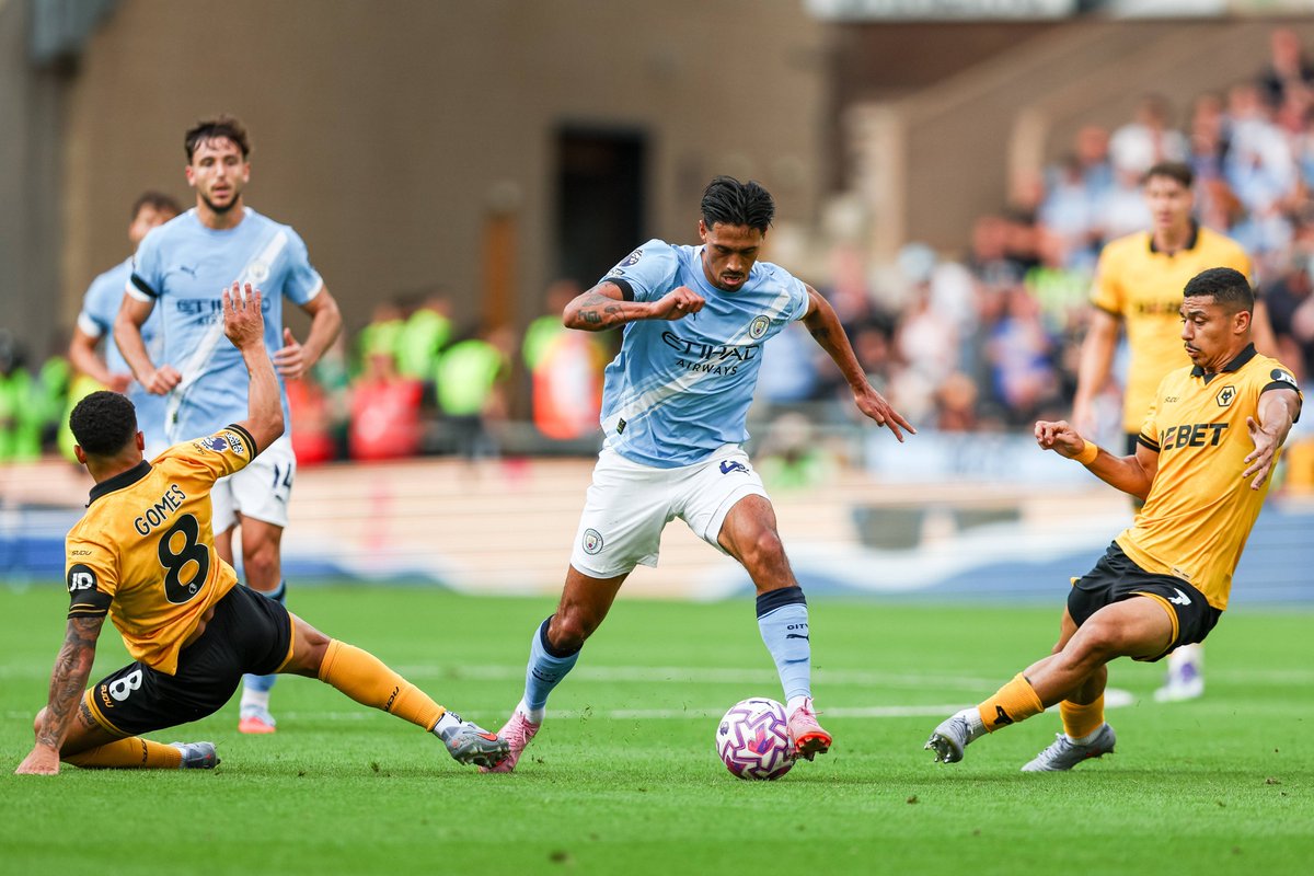 Sofascore Football (@sofascoreint) on Twitter photo π | Most distance covered by a team in the 2025/26 Premier League so far:
1οΈβ£ Man City β 122.4 km
2οΈβ£ Wolverhampton β 112.6 km
3οΈβ£ Liverpool β 112.5 km
Almost a 10km gap at the top. They are runners, they are track starsβ¦ ππ¨ π | Most distance covered by a team in the 2025/26 Premier League so far:
1οΈβ£ Man City β 122.4 km
2οΈβ£ Wolverhampton β 112.6 km
3οΈβ£ Liverpool β 112.5 km
Almost a 10km gap at the top. They are runners, they are track starsβ¦ ππ¨