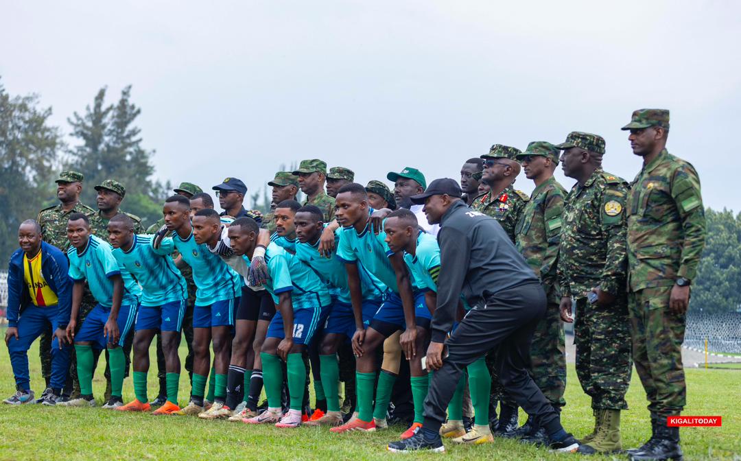 Malcomxdidace's tweet image. To Afande @mkainerugaba Even though the UPDF beat us on penalties, when we Come to Uganda we’ll win too 🇺🇬🤝🇷🇼
Our cooperation is what matters exercises like this build strong armies that stand together for the interests of Africa.
#UPDF #RDF #EastAfricanCooperation #AfricanUnity