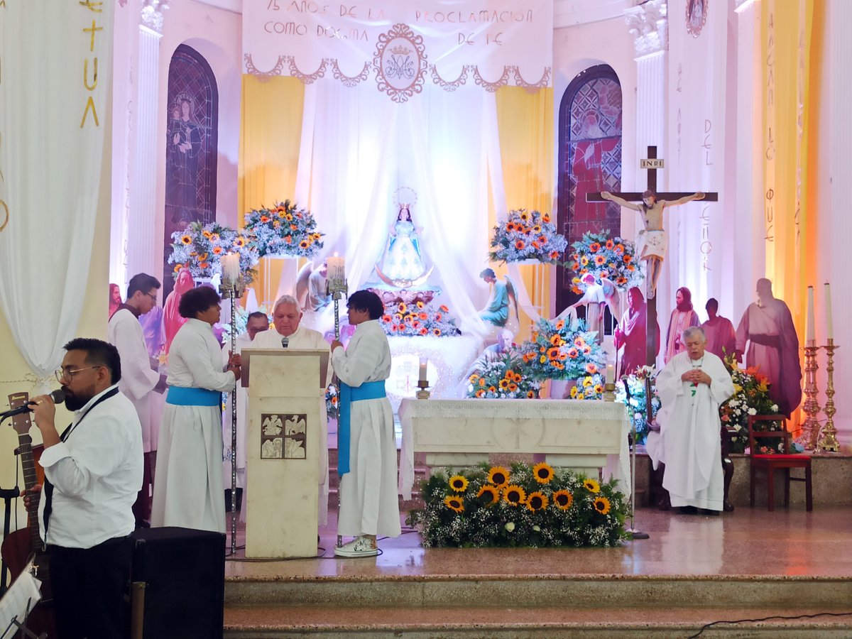 KofC17543's tweet image. En la Solemnidad de la Asunción de la Virgen María, participamos en la Misa en la Parroquia de San Sebastián Mártir, celebrada por el Pbro. Lorenzo Mex, seguida de la procesión con la imagen patronal y estandartes gremiales. Ago, 15, 2025.

@KofC #KofC #KnightsofColumbus