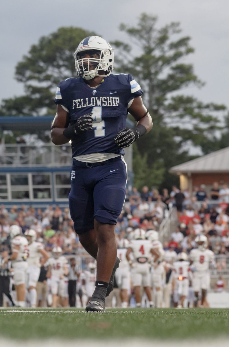 Synir (Syn) Fields (@synir_fields1) on Twitter photo Great game last night, getting a great 26-0 win with lots of aggressive plays, now it’s time to get ready for the next week
hudl.com/v/2SR858
#RingSzn💍 <a href="/FCS_Recruiting/">Paladins Recruiting</a> <a href="/CoachJT1515/">John Thompson</a> <a href="/RecruitGeorgia/">Recruit Georgia</a> <a href="/bendavis_1/">Ben Davis ™️</a> <a href="/CoachBrandonT/">Brandon Tate</a> <a href="/joe_discher/">Joe Discher</a> <a href="/victorgreen2121/">Victor Green</a> Great game last night, getting a great 26-0 win with lots of aggressive plays, now it’s time to get ready for the next week
hudl.com/v/2SR858
#RingSzn💍 <a href="/FCS_Recruiting/">Paladins Recruiting</a> <a href="/CoachJT1515/">John Thompson</a> <a href="/RecruitGeorgia/">Recruit Georgia</a> <a href="/bendavis_1/">Ben Davis ™️</a> <a href="/CoachBrandonT/">Brandon Tate</a> <a href="/joe_discher/">Joe Discher</a> <a href="/victorgreen2121/">Victor Green</a>
