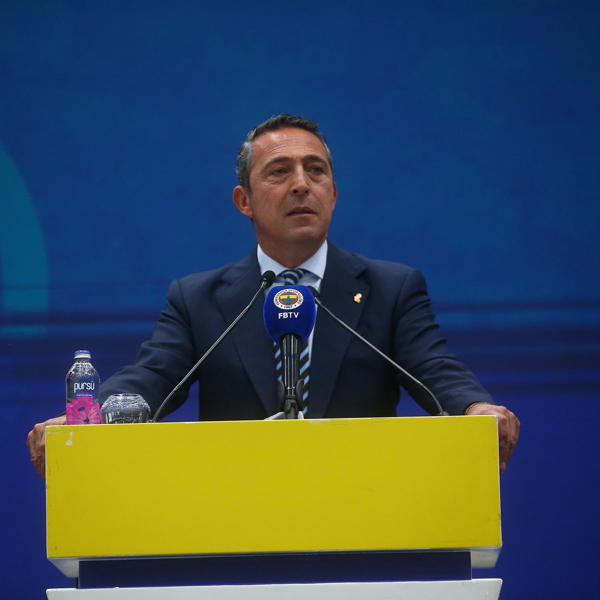 7. yıl yine hayal kırıklığı, yine tutulmayan sözler! 

Sezona eksiklerle başlıyoruz, üstelik seçim yılı olmasına rağmen yönetim hâlâ ders çıkarmamakta ısrar ediyor.

YETER ARTIK!