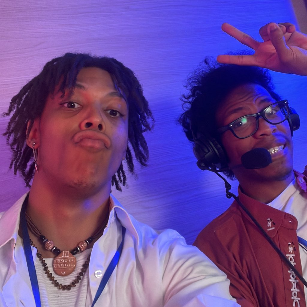 Mynethecreator's tweet image. Clap de fin pour moi ! 

Encore merci à @AscarEsport pour l’invitation, j’ai trop kiffé les matchs étaient insane et la venue aussi 🙏🏽

C’était trop bien de cast avec @loicsamaaa, @kerriamh972 et @Amelia_mp3, c’était intense et fun, j’ai pris du plaisir à fond ❤️

Enfin fière…