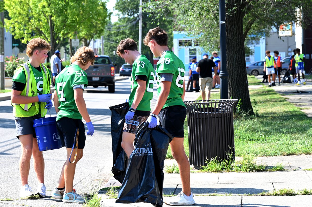 Michael D. Pitman (@mdpitmanjournal) on Twitter photo Hamilton, Badin football teams join up for Saturday morning cleanup journal-news.com/community/butl… <a href="/BadinHS/">Badin High School</a> <a href="/RAMSSPORTS/">Stephen T. Badin High School Athletics</a> <a href="/Hamilton_HHS/">Hamilton High School</a> <a href="/BigBlueFB/">Hamilton Football</a> <a href="/HamiltonOh/">City of Hamilton, OH</a> <a href="/journalnews/">journalnews</a> Hamilton, Badin football teams join up for Saturday morning cleanup journal-news.com/community/butl… <a href="/BadinHS/">Badin High School</a> <a href="/RAMSSPORTS/">Stephen T. Badin High School Athletics</a> <a href="/Hamilton_HHS/">Hamilton High School</a> <a href="/BigBlueFB/">Hamilton Football</a> <a href="/HamiltonOh/">City of Hamilton, OH</a> <a href="/journalnews/">journalnews</a>