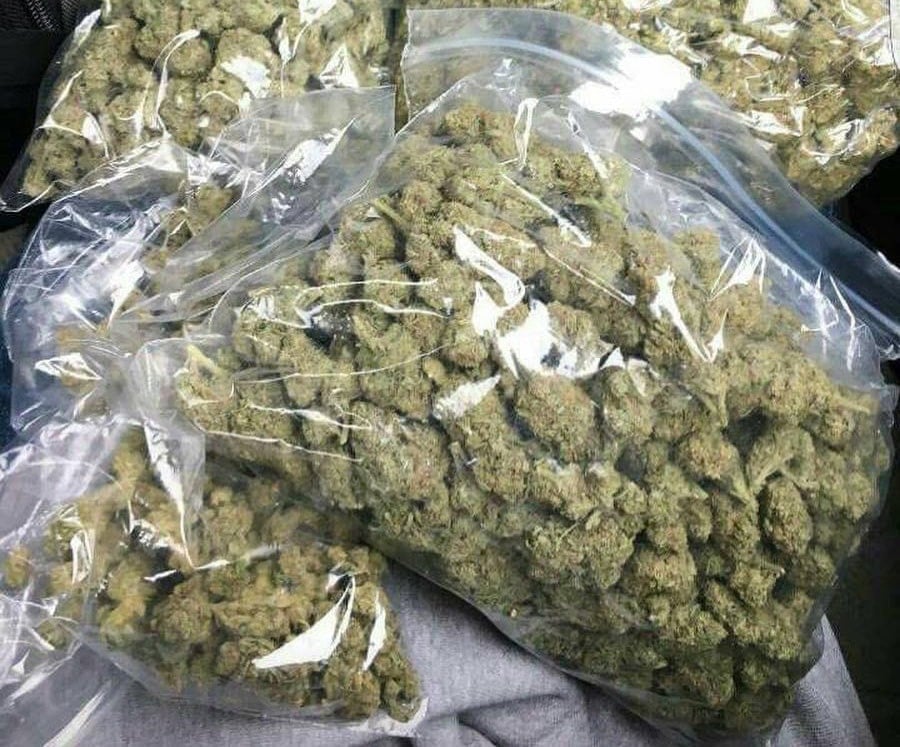 Grab a quarter pound bag of any strain of your choice for just $400
Send us a DM and ask for a menu to order