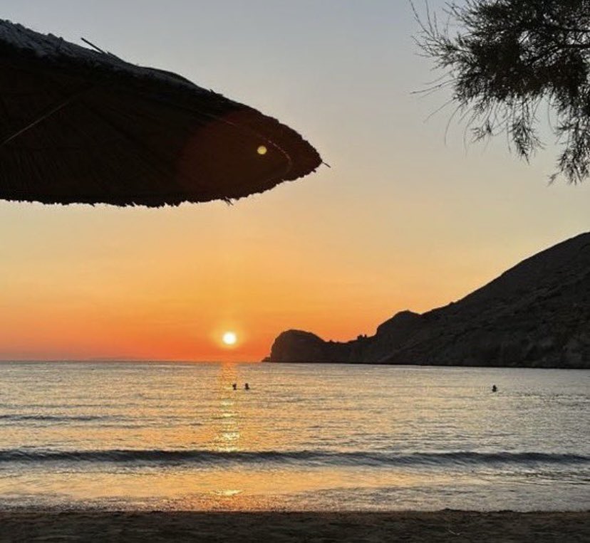 seninle şöyle gün batımını izlememiz lazım