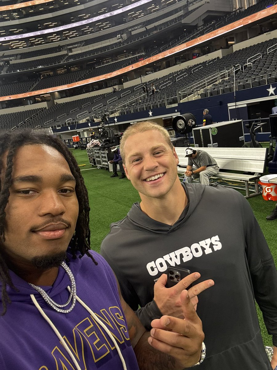 Former Rams Mike Green (Ravens) and Tyler Neville (Cowboys) face off tonight. Let’s go!!!!!! 🏈  <a href="/tylerneville10/">Tyler Neville</a> <a href="/Mikegreen42021/">michael green</a>