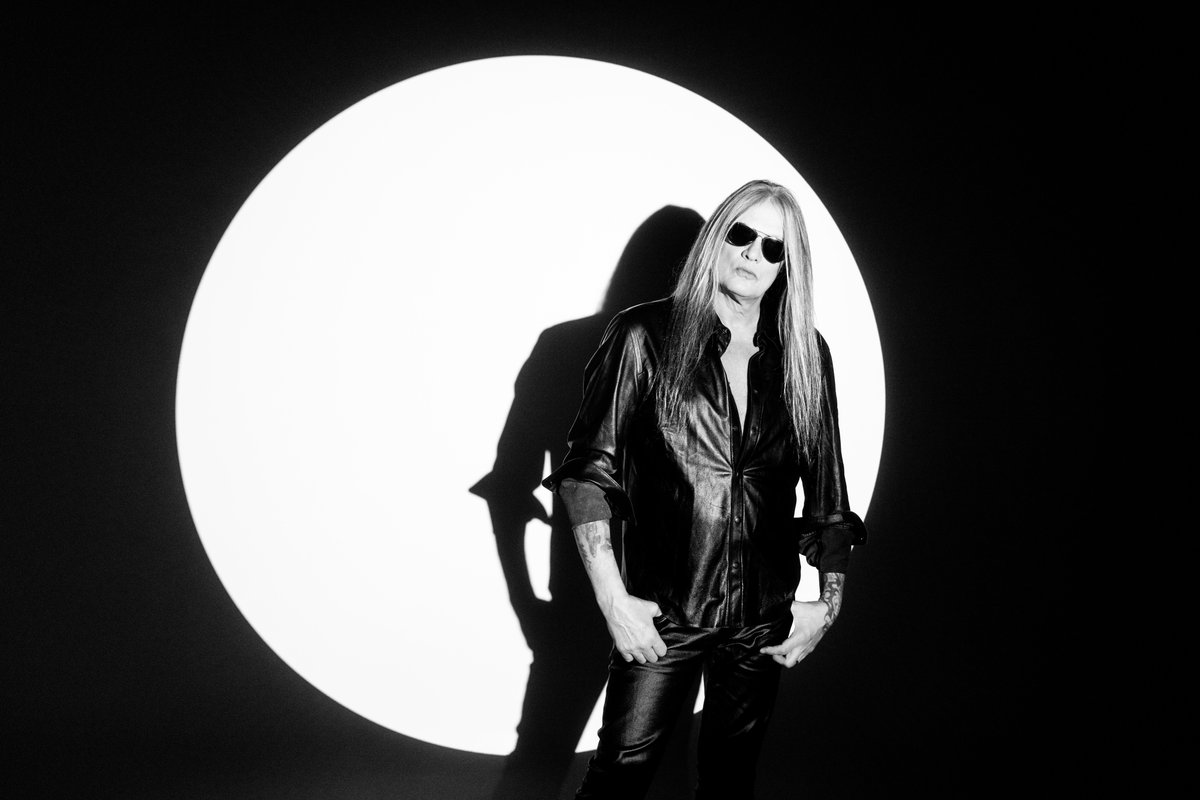 Turn up the volume and mark your calendar! 🎸🎶 

On October 30, we are set to rock the night away with rock singer Sebastian Bach at Hard Rock Hotel at Universal Orlando. 

Grab your tickets now for this exciting Halloween Velvet Session: bit.ly/4kMAQ4n