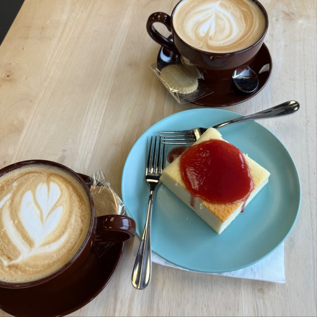 How is your Drip Drive passport coming along? Make a purchase at a minimum of 20 coffee shops on the trail to unlock your limited edition mug and gain entry into our grand prize drawing! 🎉 Don't miss out on this exciting opportunity! To learn more: bit.ly/3ykXspT