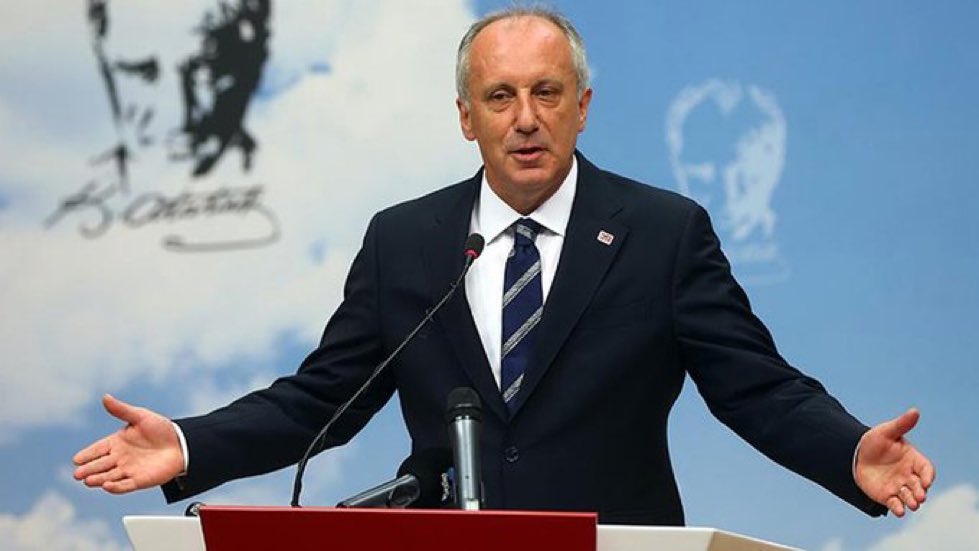 🗣️Muharrem İnce: 

“Gelibolu’da ciğerimiz yanıyor, gözümüzün önünde tarihimiz yanıyor. 

Yazıklar olsun vatanı koruyamadınız, sınırlarları koruyamadınız, ormanlarımızı koruyamadınız!”