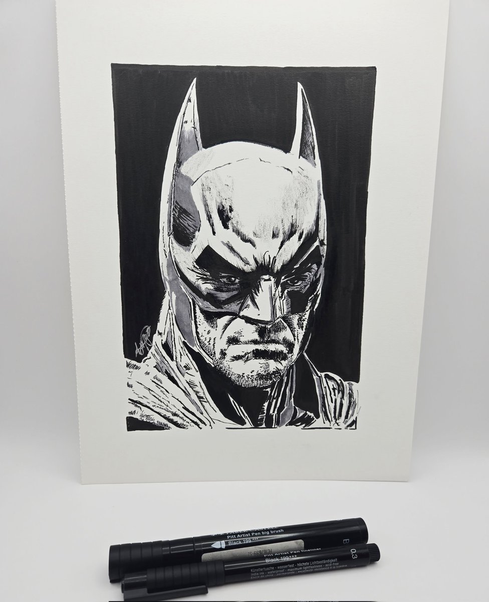 Finished and added to my site! 
Batman 🦇
12" x 9" Pen and Ink 
Original Artwork 
(Prints will also be available) 
shadowedparallels.com/product-page/b…