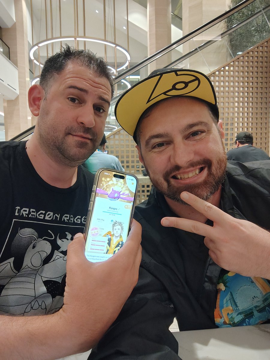domzdaily's tweet image. Just giving out shundos this weekend. Who is the Lucky Third Trainer? #pokemonworld @CoopFlippin @dezzzisthebest