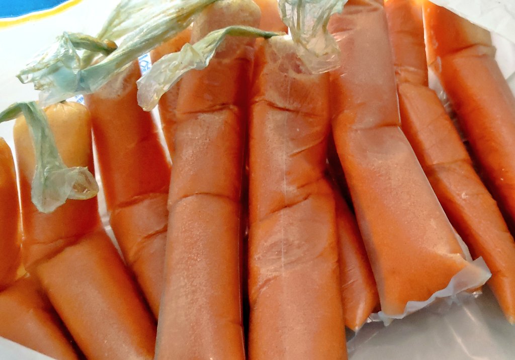 Preparando jugo de maracuyá para tener todo el año