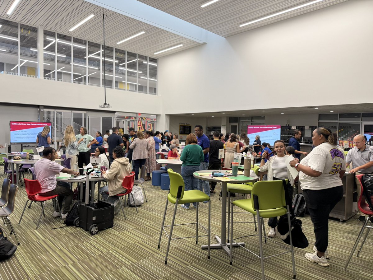 aniklt's tweet image. We had a great Day 1 of our Dual Language Institute! Over 70 teachers gave up their Saturday to grow their knowledge on how to better serve our DL students! What a great day of learning! #biliteracy @Aldine_Bil_ESL @teachbernieb @JuanToscanoG @DrFavy @AldineISD @AldineEsl