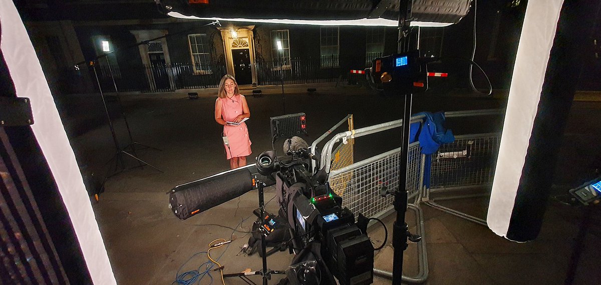 LightHackers's tweet image. Full on glamour lighting rig this evening for Political Correspondent @wizbates in Downing Street, on a 3 way LIVE cross in the 10 with @IvorBennett in Alaska and @skygillian presenting from the studio.