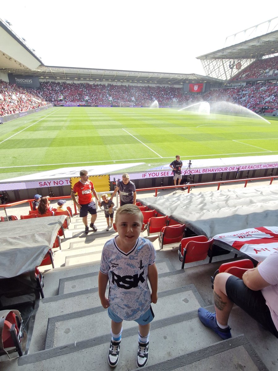 Tha1ChrisReader's tweet image. Bristol city (A) solid performance, unlucky not to take all 3 points. Our fans were great from start to finish ⚽️#cafc @cafc