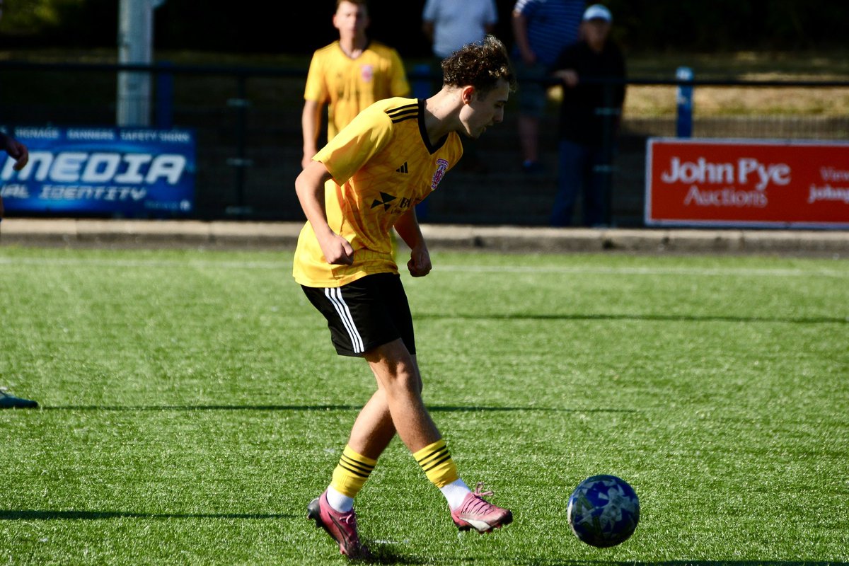 johnstone_burgh's tweet image. The future’s bright .. the future’s Burgh …
Ross Mackinnon, Preston McIntyre &amp;amp; Jude Cummins 
..all in the squad for today’s South Challenge Cup tie
👏🏻🇦🇹 #pathway #development