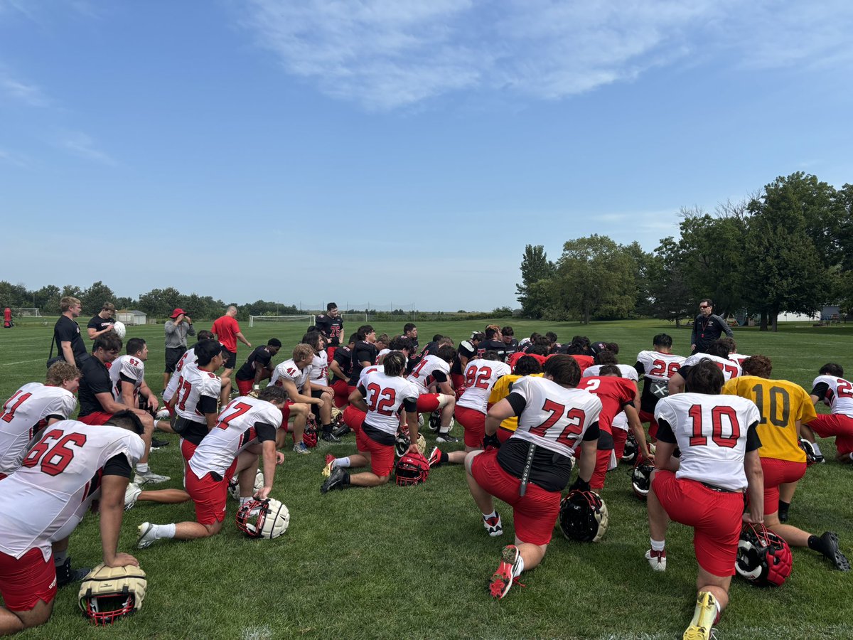 Grinnell_FB's tweet image. Fall Camp Day #3: ✅
1 Week Until Scrimmage 1 in Cedar Rapids!!
#loading #ExcelAtGrinnell #d3fb