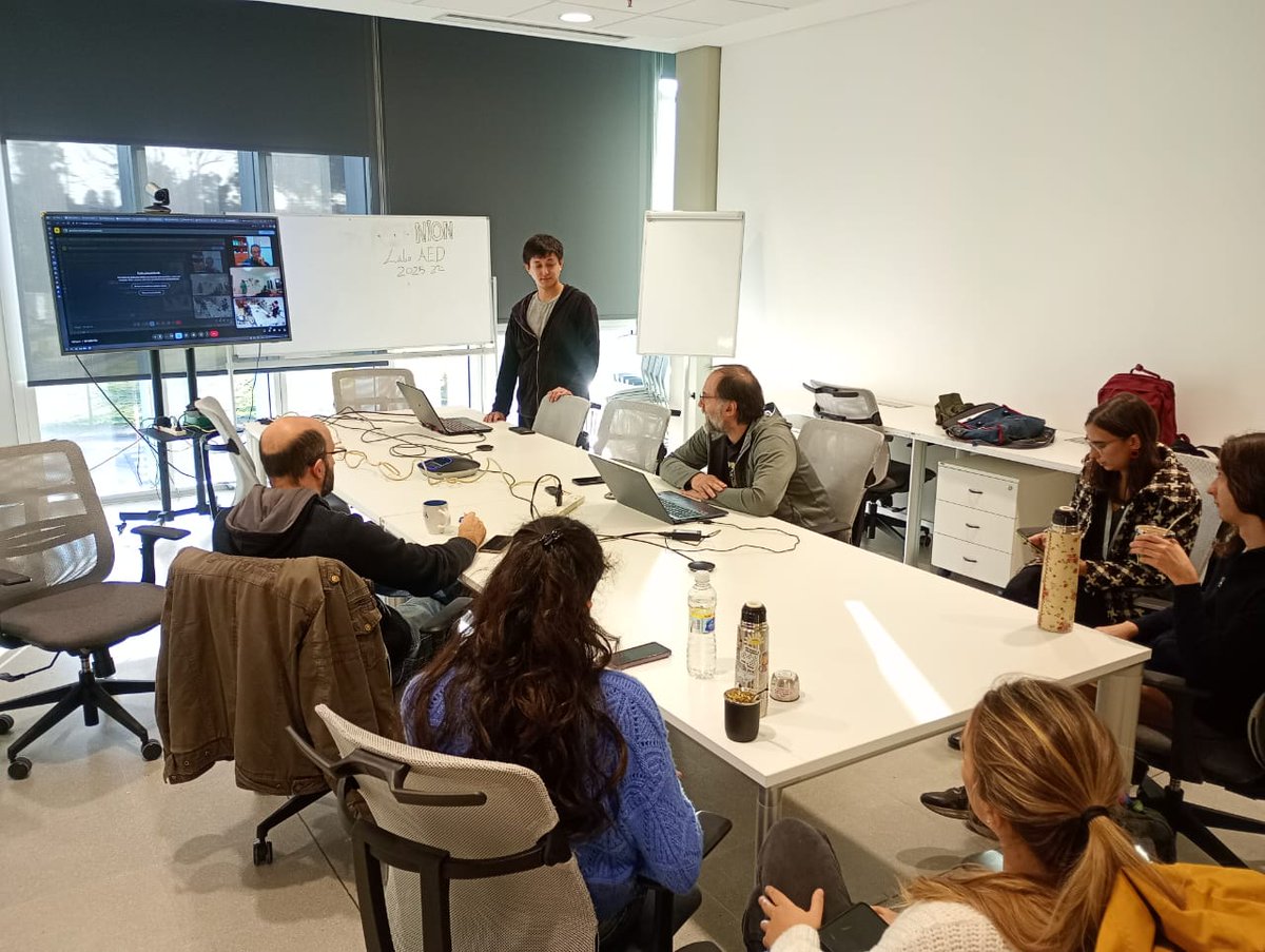 Laboratorio de Simulación de Eventos Discretos (@sedlab_icc) on Twitter photo Felicitaciones Gerónimo Romczyk, flamante nuevo Lic. en Cs. de la Computación.
“Optimización Sistemática de Simulaciones a Eventos Discretos para Sistemas Complejos de Gran Escala: Contribuciones al Simulador PowerDEVS” <a href="/ComputacionUBA/">Computación, Exactas - UBA</a> + Phd rumbo a <a href="/ATLASexperiment/">ATLAS Experiment</a> Felicitaciones Gerónimo Romczyk, flamante nuevo Lic. en Cs. de la Computación.
“Optimización Sistemática de Simulaciones a Eventos Discretos para Sistemas Complejos de Gran Escala: Contribuciones al Simulador PowerDEVS” <a href="/ComputacionUBA/">Computación, Exactas - UBA</a> + Phd rumbo a <a href="/ATLASexperiment/">ATLAS Experiment</a>