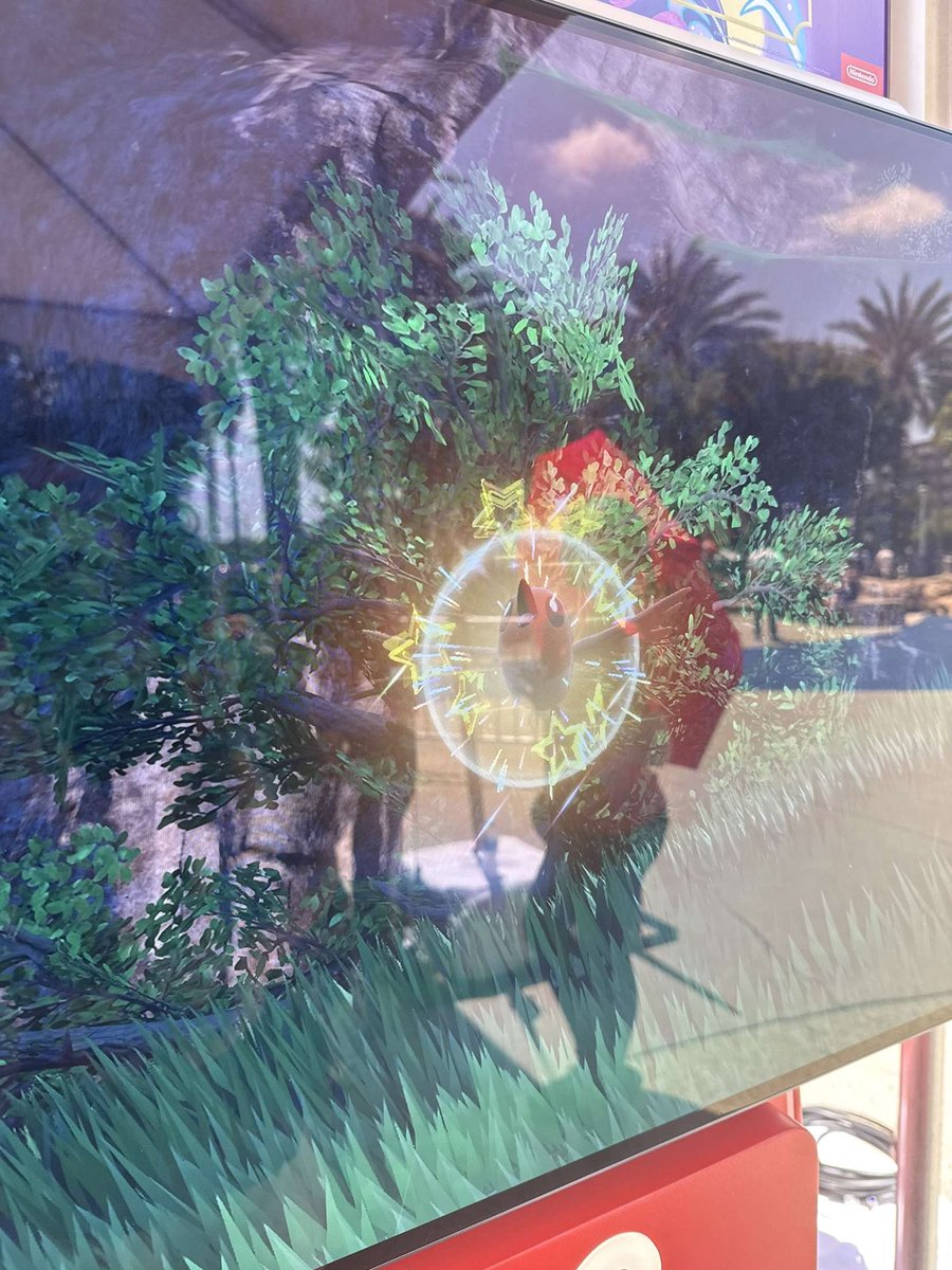 ecoin_art's tweet photo. Shiny Fletchling at the Scarlet and Violet demo kiosks outside of Worlds! 
#pokemonworlds2025 https://t.co/6FFXrQfrc6