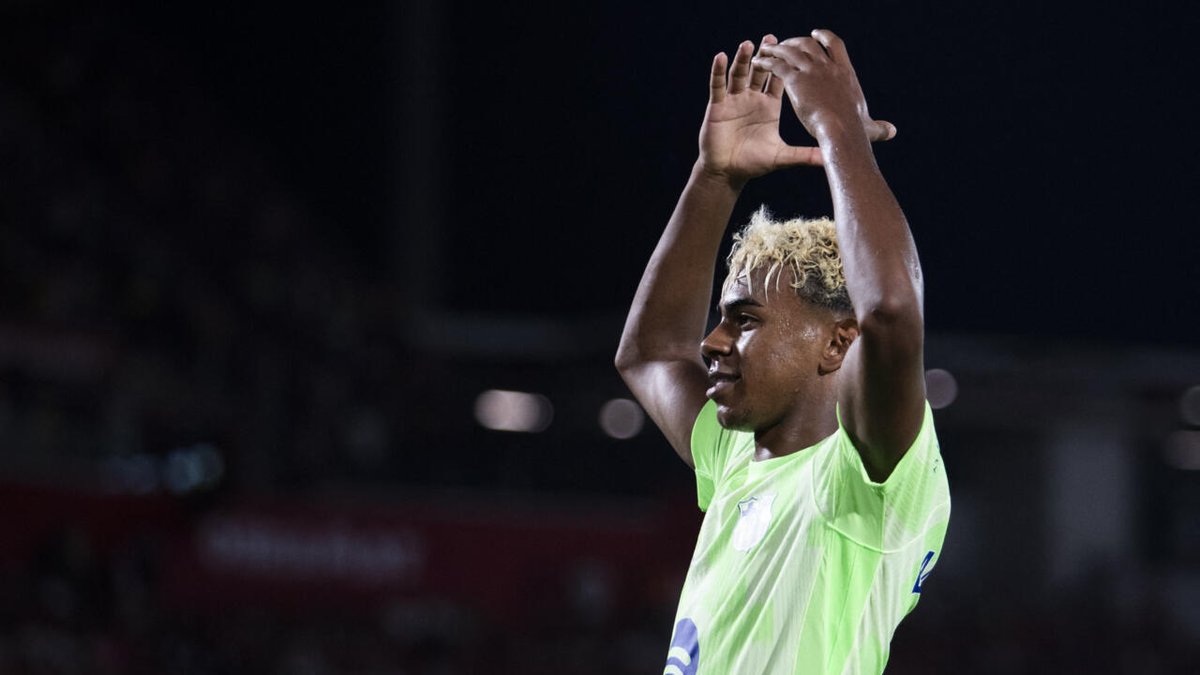 Football: le FC Barcelone débute sa saison par une victoire à Majorque (3-0) rfi.fr/fr/sports/2025…