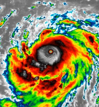 NancyDi301258's tweet image. El Huracán Erin es categoría 5 y será uno de los mas poderoso a tomar todas las medidas necesarias #Erin #bbtvi #HuracanErin #Huracán