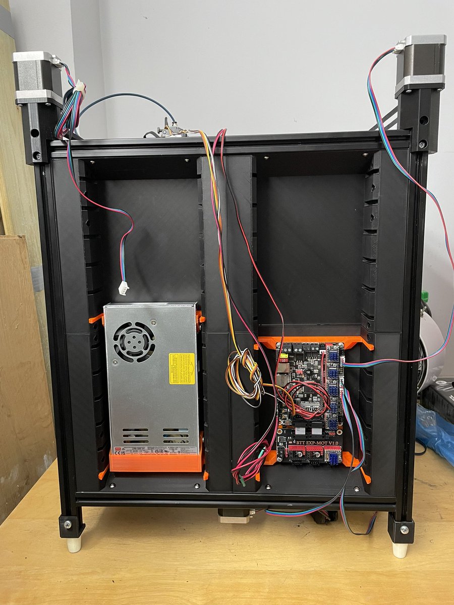This modular design is so cool, the tolerances and snap fit are perfect and this uv-orange filament looks great!
Just gotta make some cable organizers somehow.