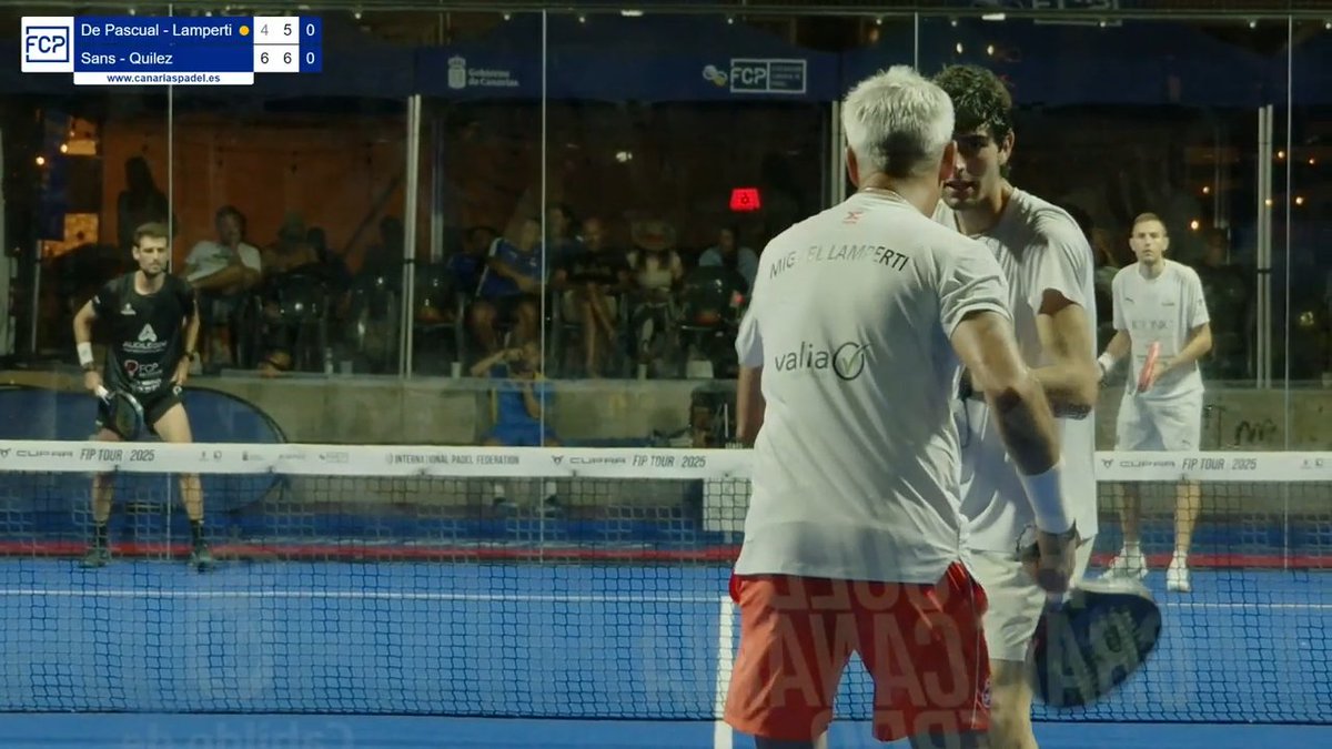 Partidazo el que se está jugando ahora mismo en el FIP Gold Gran Canaria, es de locos...
Lamperti haciendo lo que siempre hizo, dejarse la piel en el 20x10 y luchar cada bola.
Que grande eres Miguelito!!!!!!