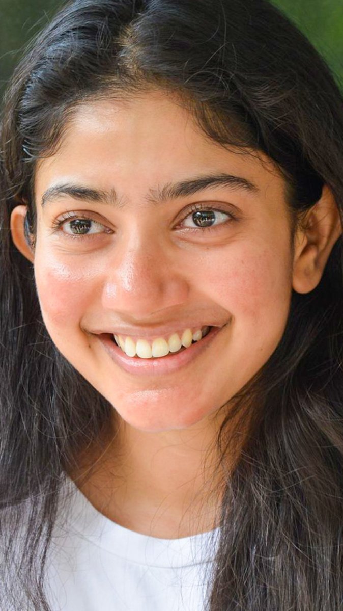 Her smile 💕 

#SaiPallavi <a href="/pallavi_fan1/">Sai pallavi fan</a>