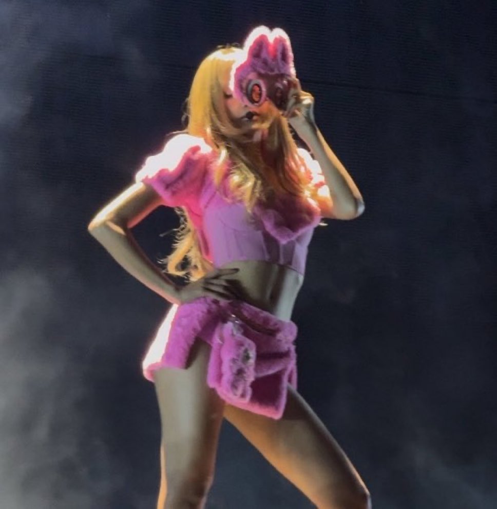 imparator yalvariyorum su igrenc oyuncagi daha fazla halka karistirma labubu tisort sonrasi bi de sokaklarda labubu maskesi gormeye dayanamicam nolur aci bana