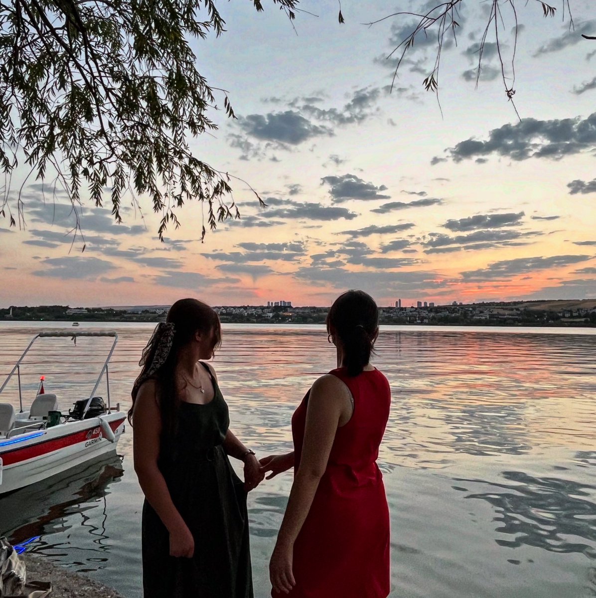 Dıldar be dost nabe..