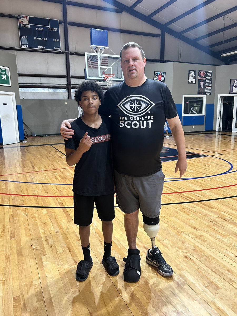 Great camp today at the dog house more 🏗️ to do 1% better thank you <a href="/KevinOneEye/">Kevin Howell</a> <a href="/salegendsbball/">SA LEGENDS BASKETBALL</a> 

<a href="/SWDragonHoops/">Southwest Dragon Hoops</a> <a href="/SSports_Media/">Super Sports Media</a> <a href="/GASOTim/">Tim Littlefield</a> <a href="/CoachA_Jaxson/">Aaron Jackson</a>