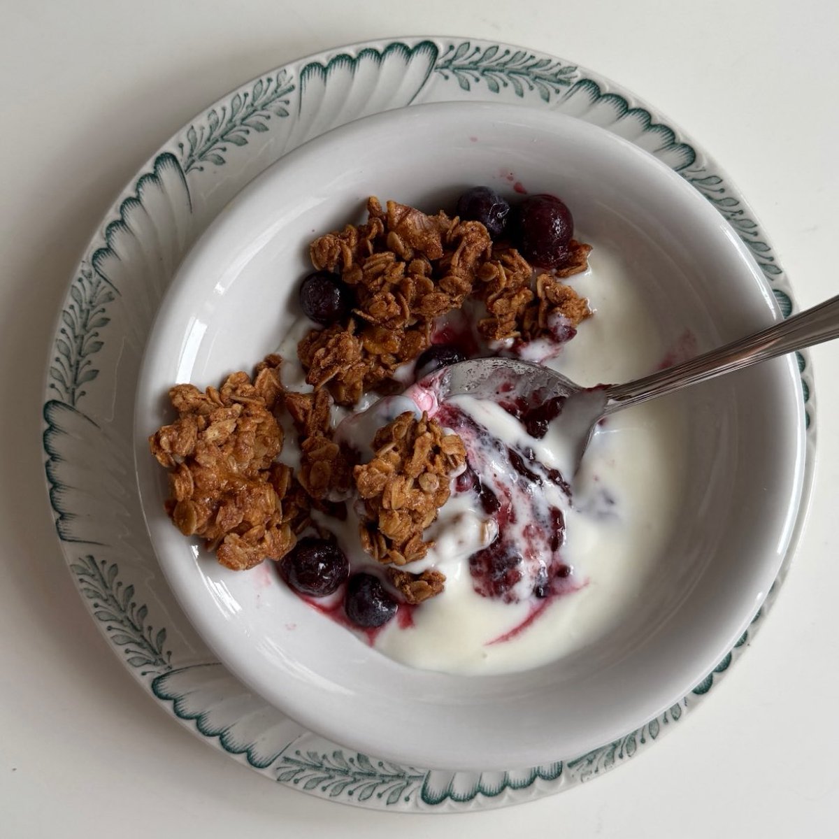 frozen blueberries and yogurt 🤍