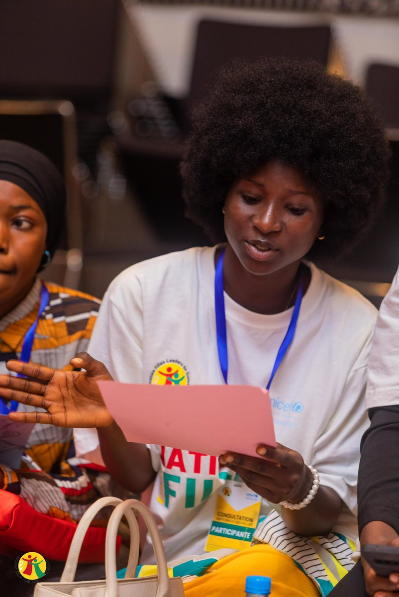 cjflguinee's tweet photo. Dernière journée des #ConsultationsAdosGN ✨
100 filles, 2 jours, des centaines d’idées pour bâtir une Guinée plus juste.
Leurs voix résonneront jusqu’à Dakar 🌍
#VoixDesFilles #AgendaFilles2025 https://t.co/S1pJiaUhNm