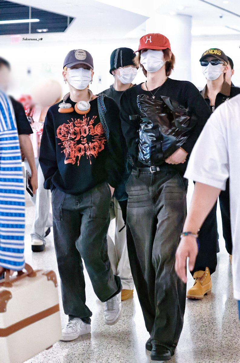 배지밀 tweet media