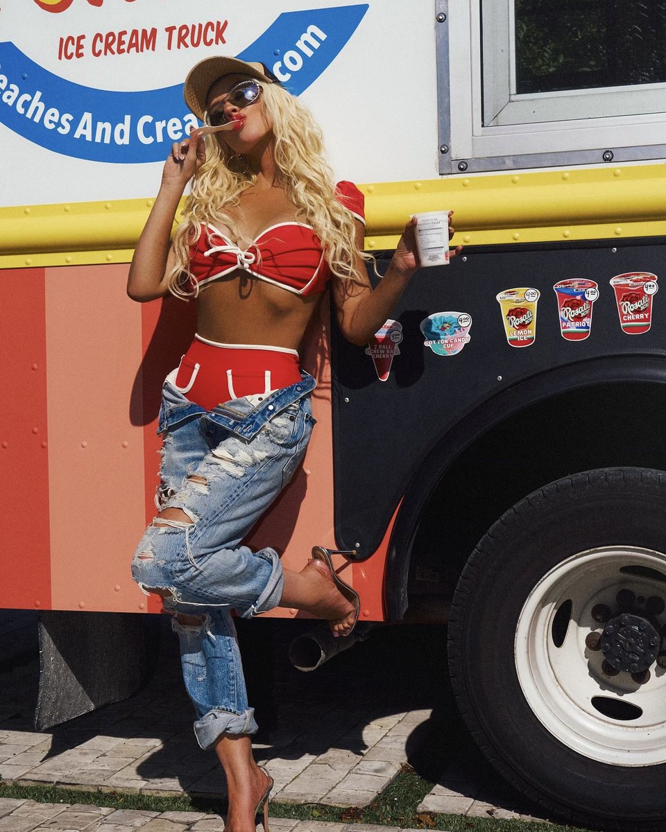 BarmyFighters1's tweet photo. @xtina omg! Mi hermosa reina... 🔥🔥🔥 https://t.co/PG5UdFIxU7
