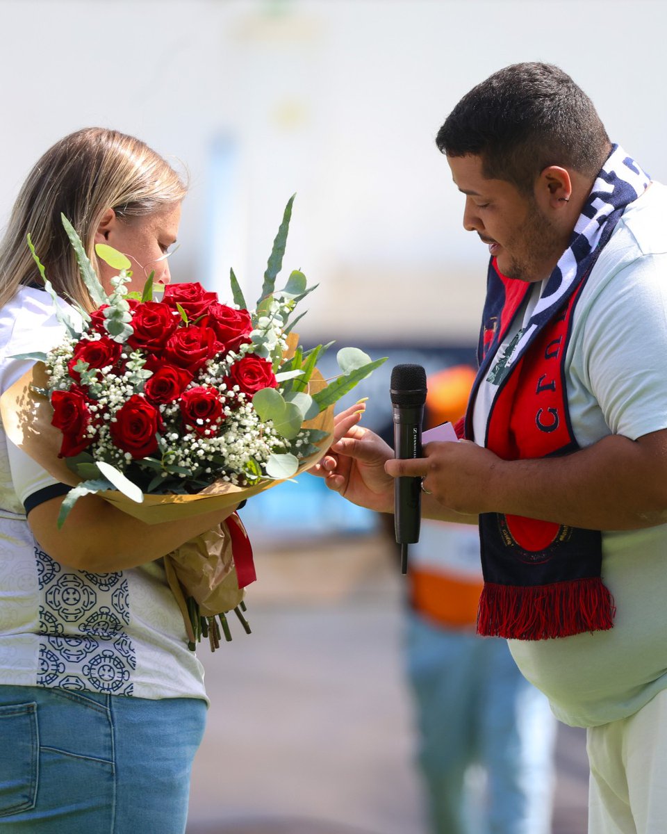 abolapt's tweet photo. O amor a ser celebrado dentro das quatro linhas da Liga 3. 💍🥹
📸 trofense
#Trofense #Liga3 https://t.co/9Ea9m2SYpZ