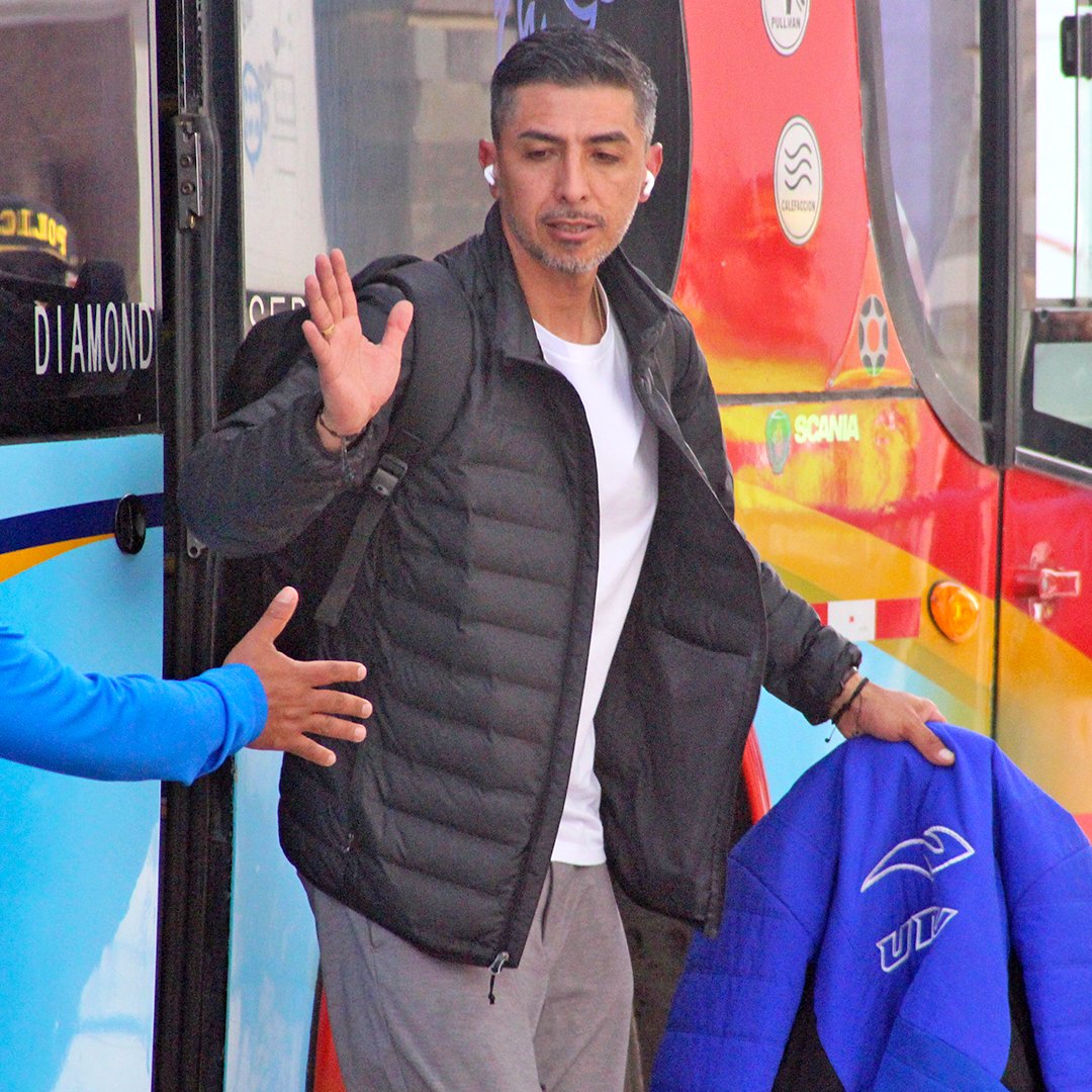 🔵 𝐄𝐋 𝐏𝐎𝐃𝐄𝐑𝐎𝐒𝐎 𝐘𝐀 𝐄𝐒𝐓𝐀́ 𝐄𝐍 𝐂𝐀𝐒𝐀 🏟️

Nuestro plantel ya llegó al Briceño. Miradas firmes, mente enfocada y el corazón listo para dejarlo todo.
💪⚽ 

¡𝑯𝒐𝒚 𝒋𝒖𝒈𝒂𝒎𝒐𝒔 𝒄𝒐𝒏 𝒏𝒖𝒆𝒔𝒕𝒓𝒂 𝒈𝒆𝒏𝒕𝒆!

#DaleBi #PorElSur 💪💪🔵⚪