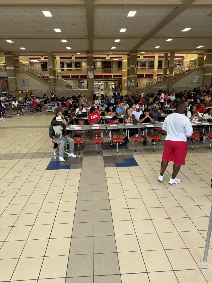 Parent meeting in the books! It’s time for some football! #WAWG #TIS